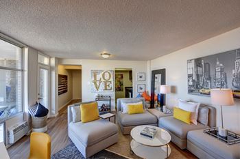 Bright and spacious layout
